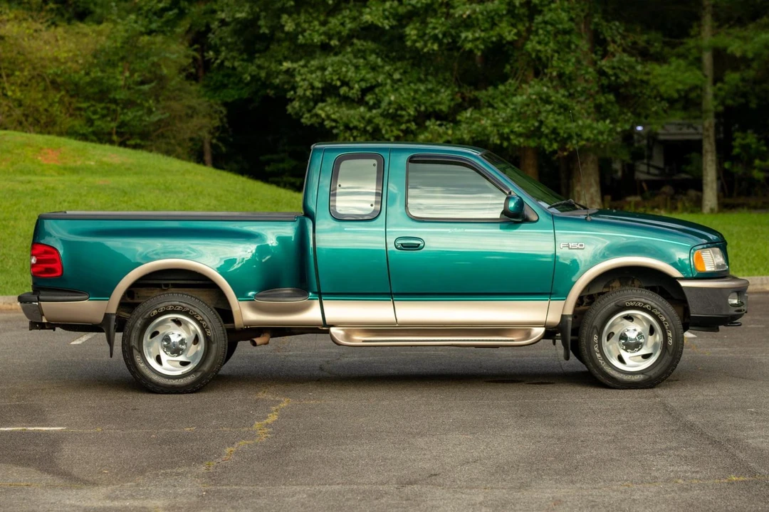 1997 Ford F-150 10th Gen - Image 3 of 31