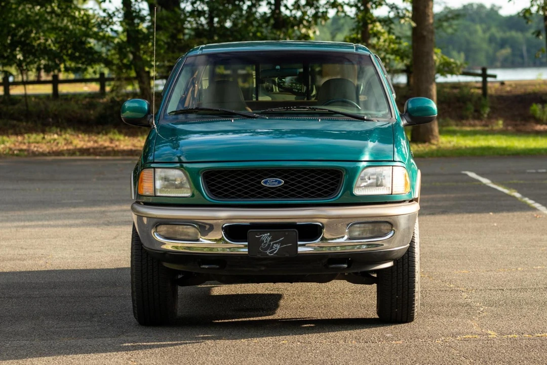 1997 Ford F-150 10th Gen - Image 2 of 31