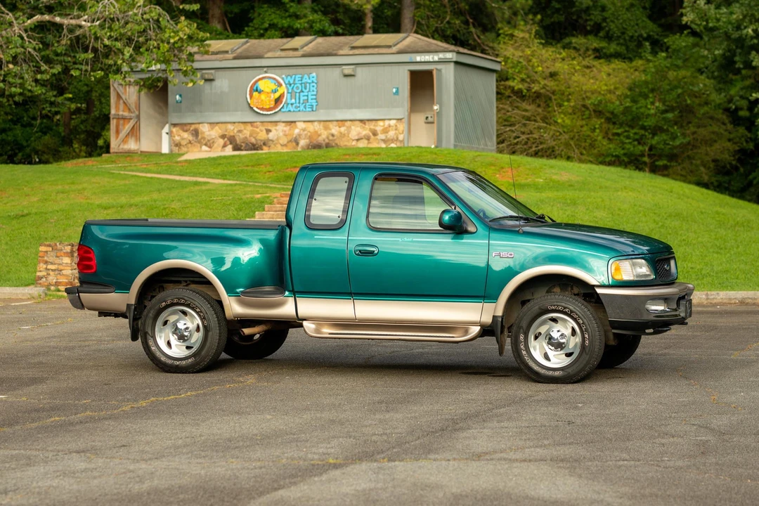 1997 Ford F-150 10th Gen - Image 12 of 31