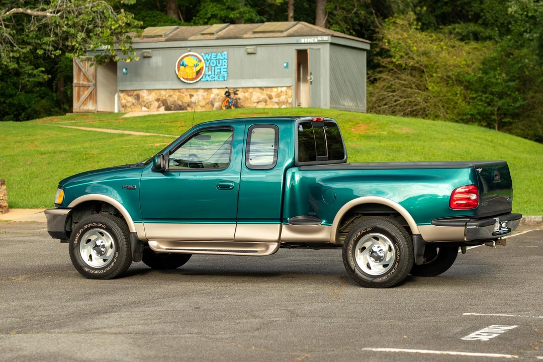 1997 Ford F-150 10th Gen - Image 8 of 31