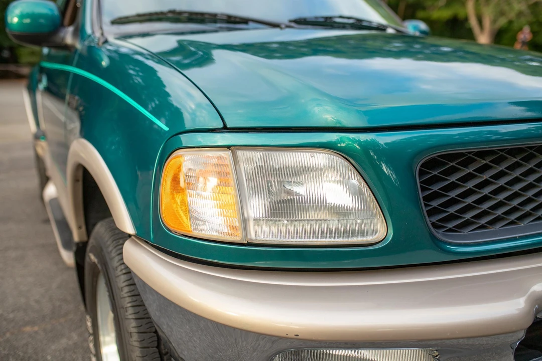 1997 Ford F-150 10th Gen - Image 13 of 31