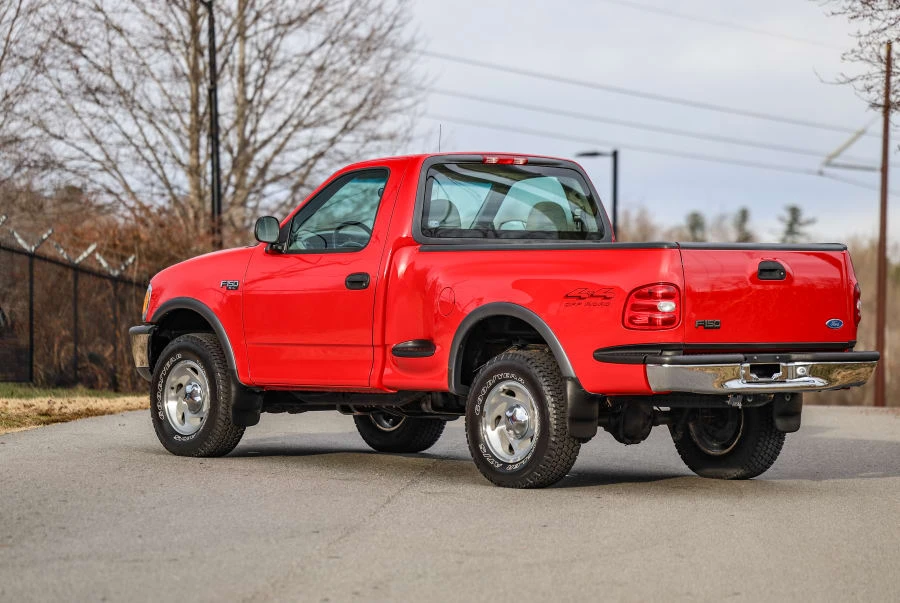1997 Ford F-150 10th Gen - Image 4 of 31