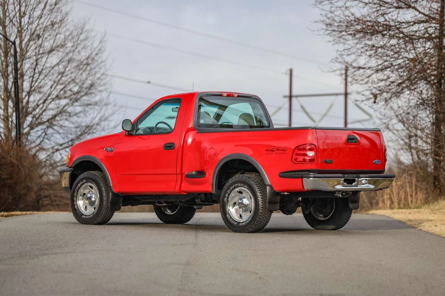 1997 Ford F-150 10th Gen - Image 2 of 31