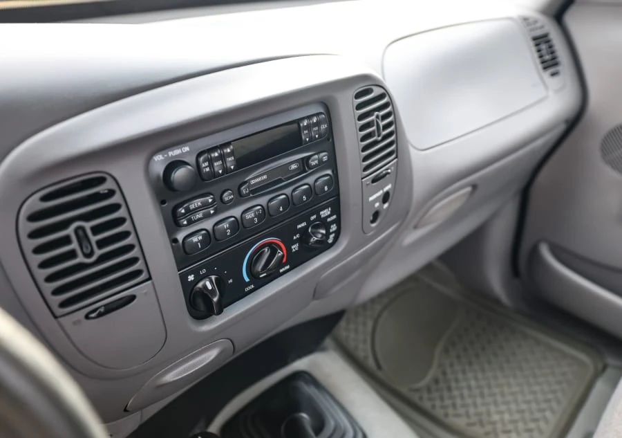 1997 Ford F-150 10th Gen - Image 25 of 31