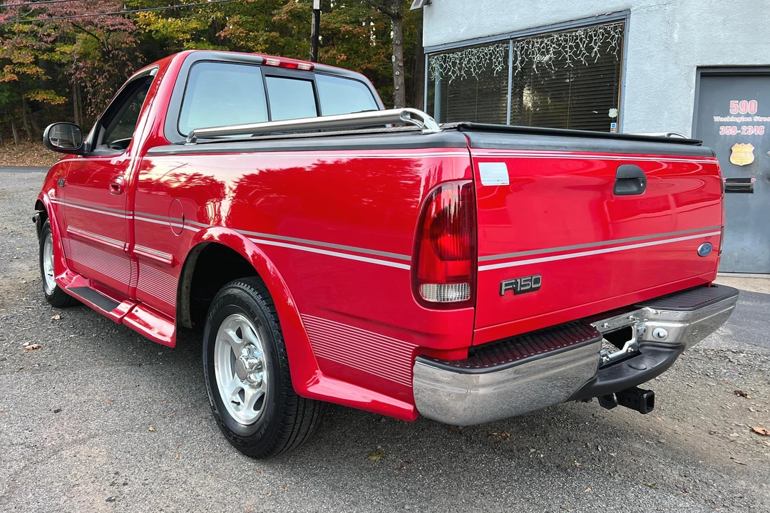 1997 Ford F-150 10th Gen - Image 4 of 31