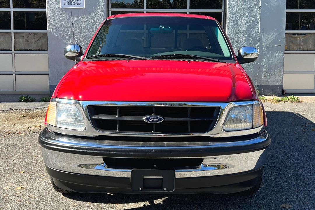 1997 Ford F-150 10th Gen - Image 2 of 31
