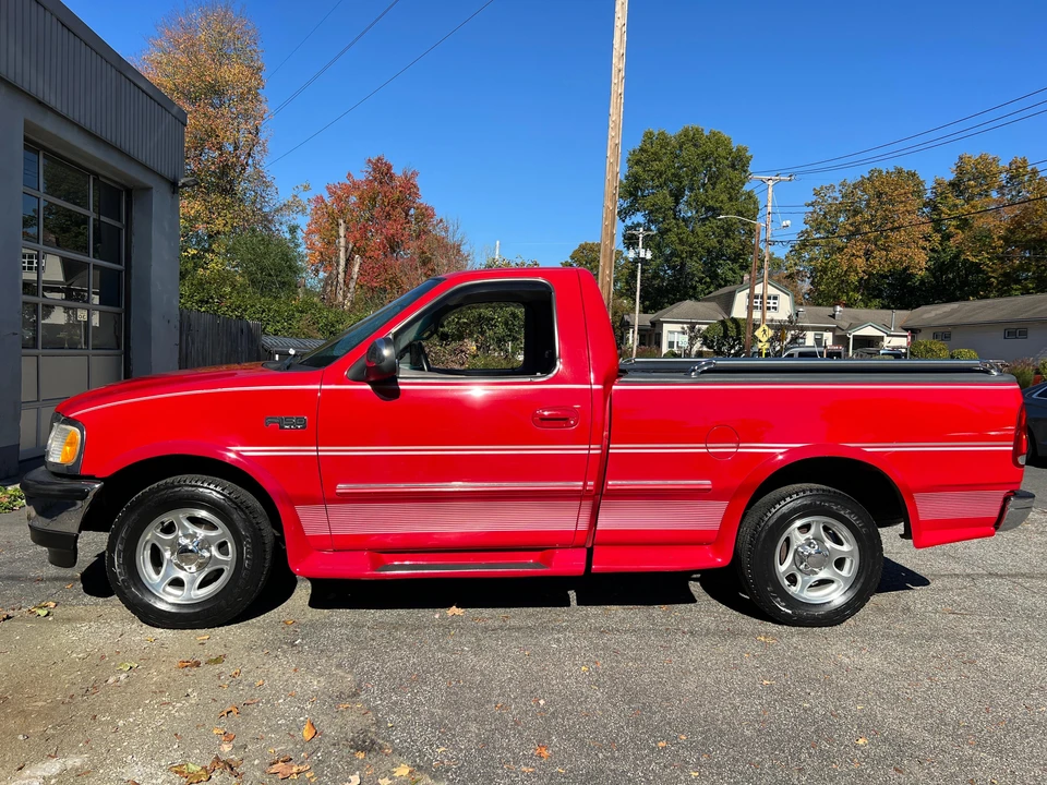 1997 Ford F-150 10th Gen - Image 8 of 31