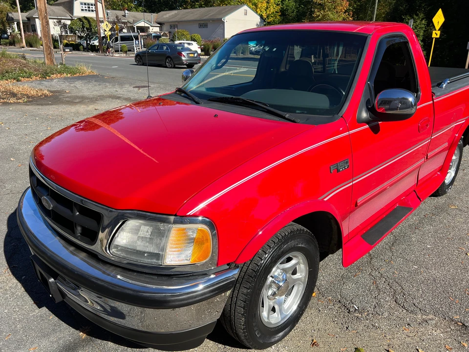 1997 Ford F-150 10th Gen - Image 28 of 31