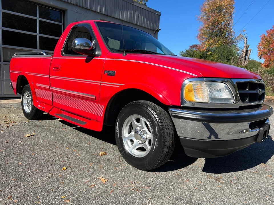 1997 Ford F-150 10th Gen - Image 13 of 31