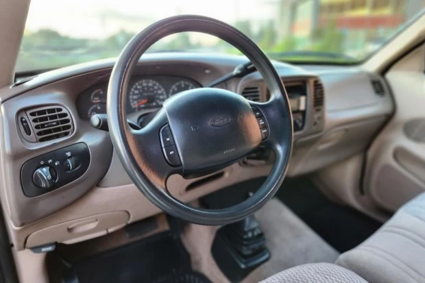 1997 Ford F-150 10th Gen - Image 5 of 7