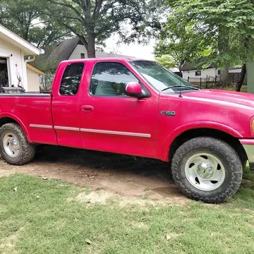 1997 Ford F-150 XLT Pickup 2D 6 1/2 ft