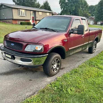 1997 Ford F-150 XLT Pickup 2D 6 1/2 ft
