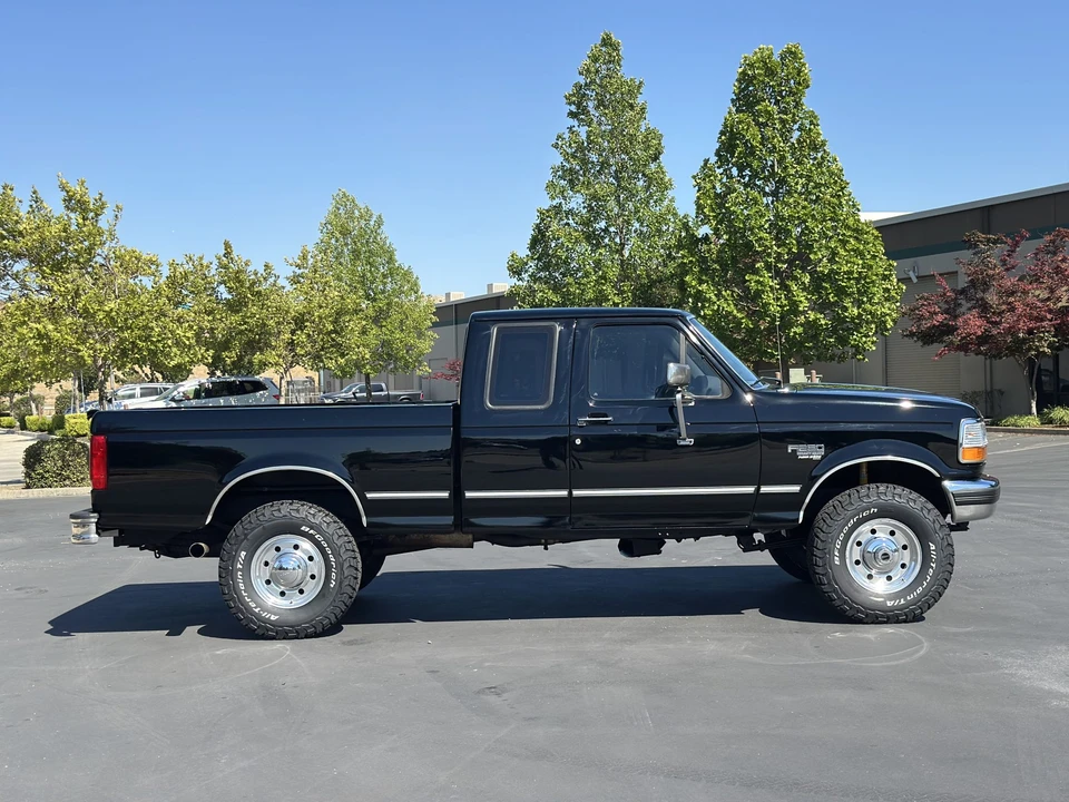 1997 Ford - Image 12 of 31