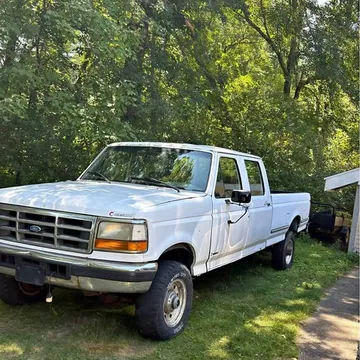 1997 Ford F-350 XLT Pickup 4D 8 ft