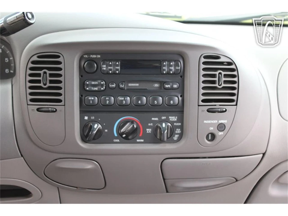 1997 Ford F-150 10th Gen - Image 12 of 31