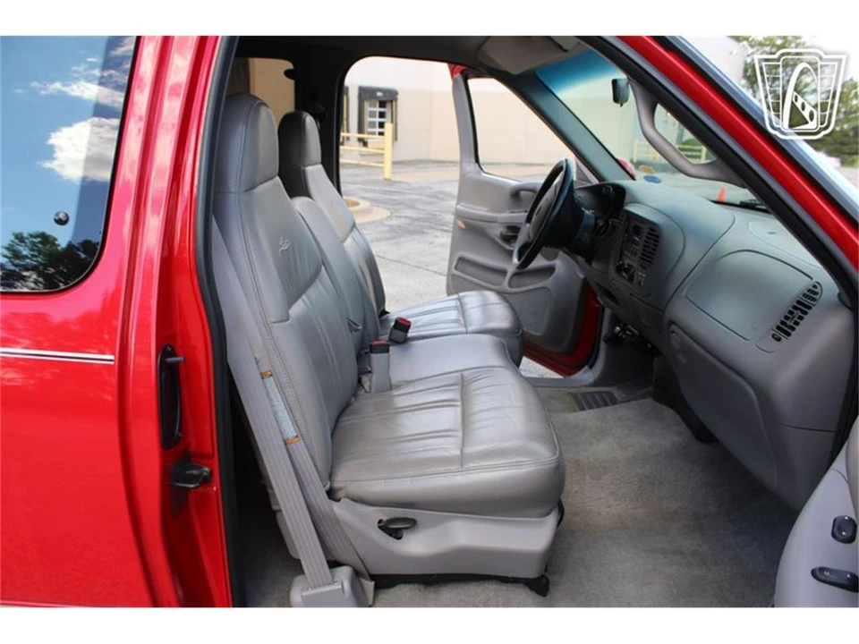 1997 Ford F-150 10th Gen - Image 14 of 31