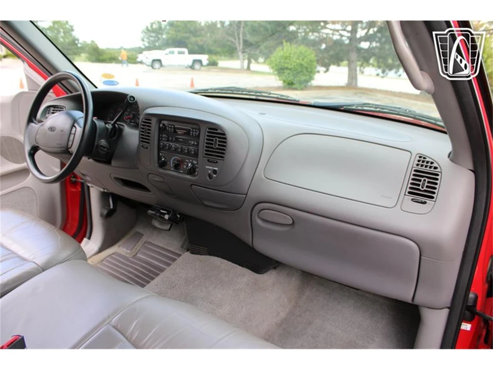 1997 Ford F-150 10th Gen - Image 15 of 31