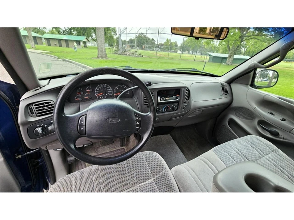 1997 Ford F-150 10th Gen - Image 15 of 31