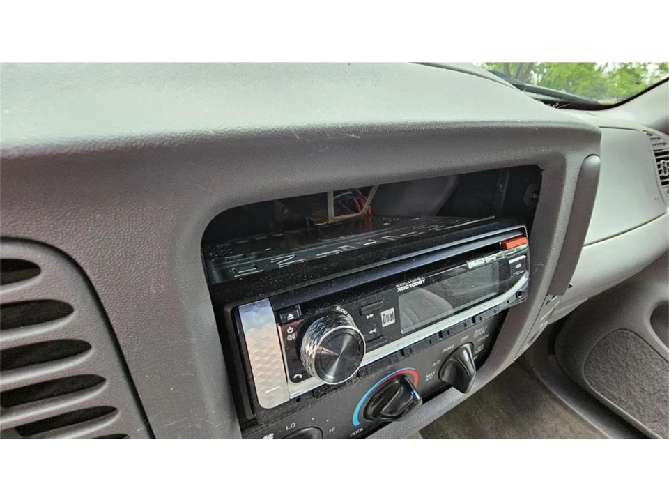 1997 Ford F-150 10th Gen - Image 20 of 31