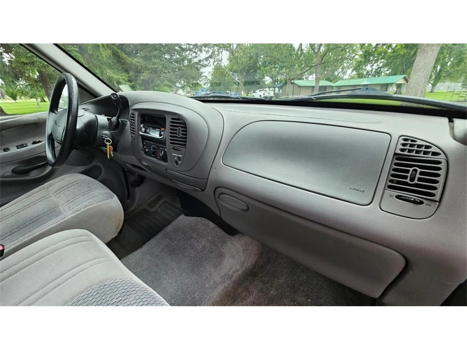 1997 Ford F-150 10th Gen - Image 29 of 31