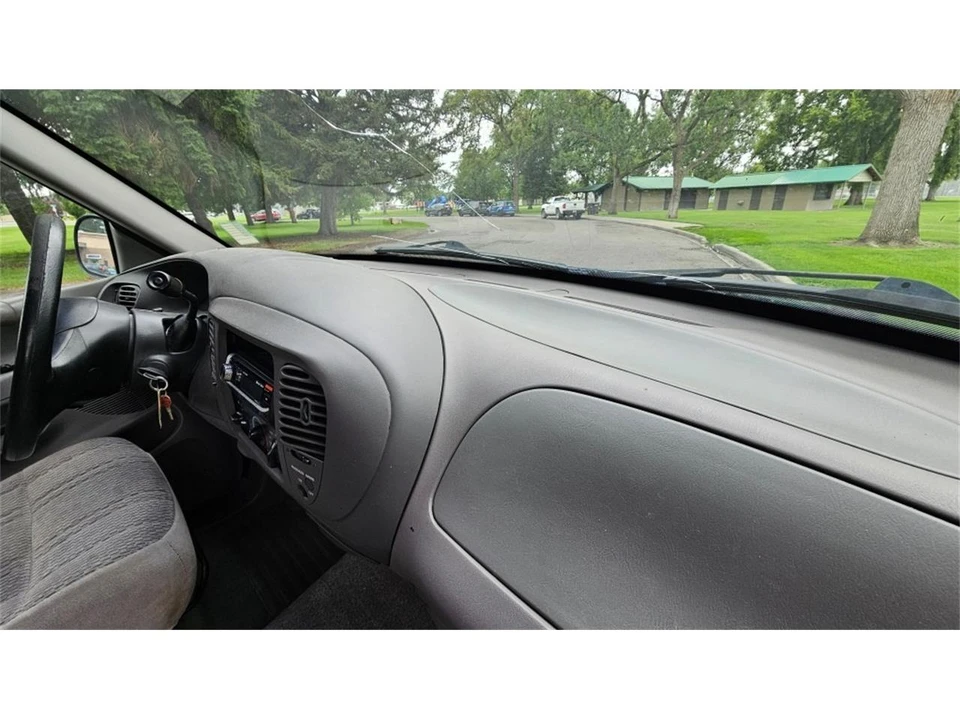 1997 Ford F-150 10th Gen - Image 30 of 31