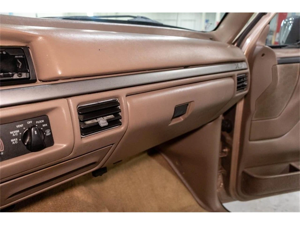 1997 Ford F-Series 9th Gen - Image 15 of 31