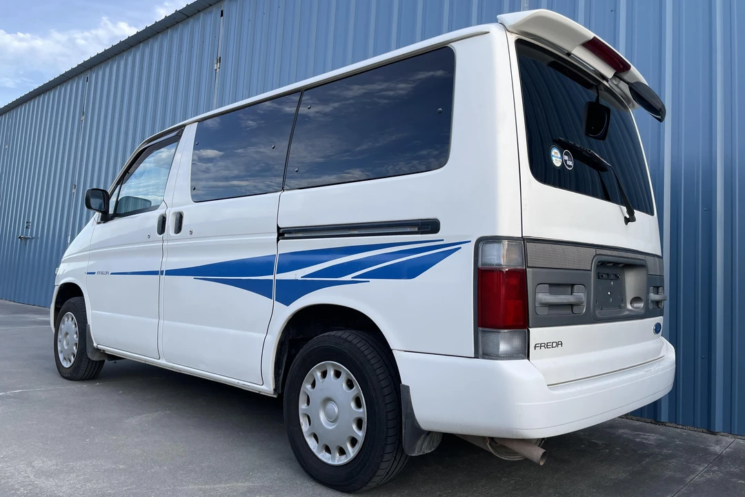 1997 Ford Econoline Van - Image 4 of 23