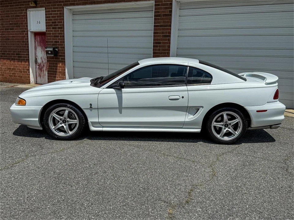 1997 Ford SN95 Mustang - Image 10 of 31