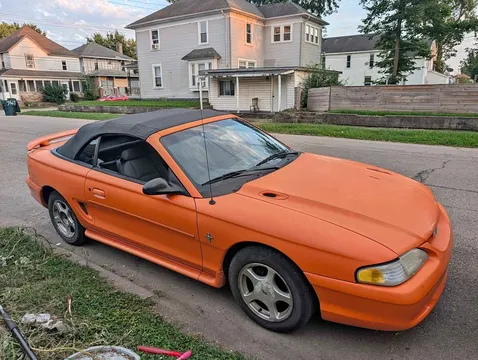 1997 Ford Mustang Convertible 2D