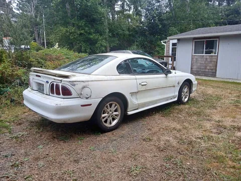 1997 Ford Mustang Coupe 2D