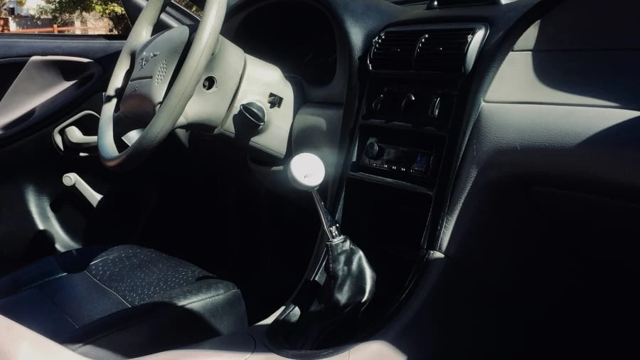 1997 Ford SN95 Mustang - Image 15 of 18