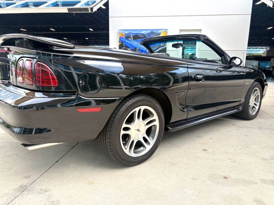 1997 Ford SN95 Mustang - Image 16 of 31