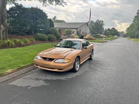 1997 Ford Mustang GT Coupe 2D