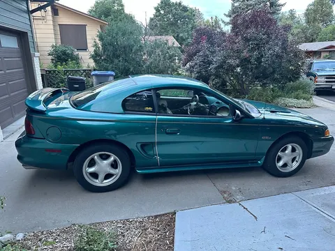 1997 Ford Mustang GT Coupe