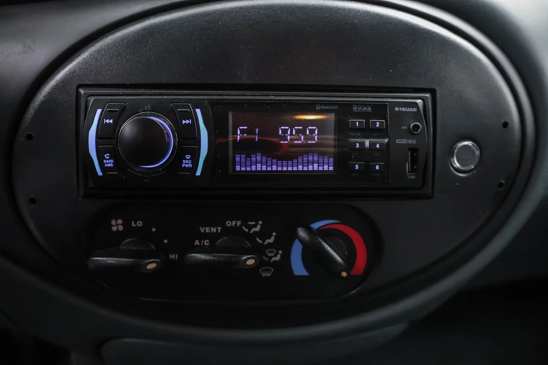 1997 Ford Taurus 3rd Gen - Image 12 of 21