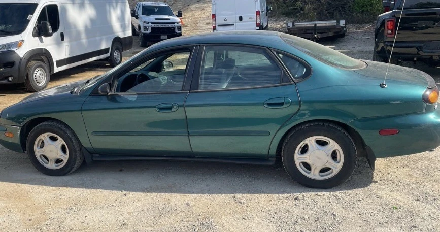 1997 Ford Taurus 3rd Gen - Image 8 of 16