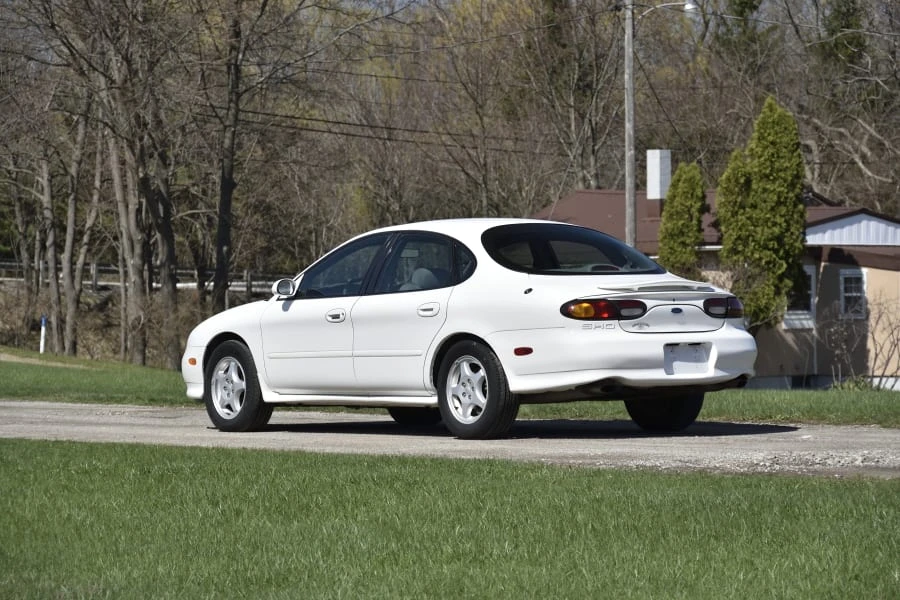 1997 Ford Taurus SHO 3rd Gen - Image 9 of 29