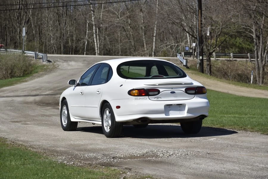 1997 Ford Taurus SHO 3rd Gen - Image 17 of 29