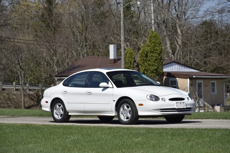 1997 Ford Taurus SHO 3rd Gen - Image 16 of 29