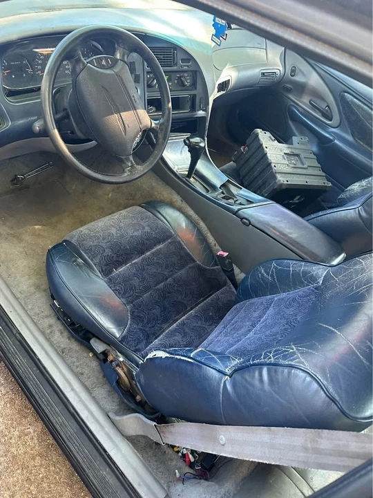 1997 Ford Thunderbird 10th Gen - Image 6 of 6