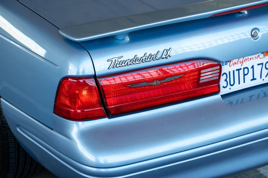 1997 Ford Thunderbird 10th Gen - Image 30 of 31