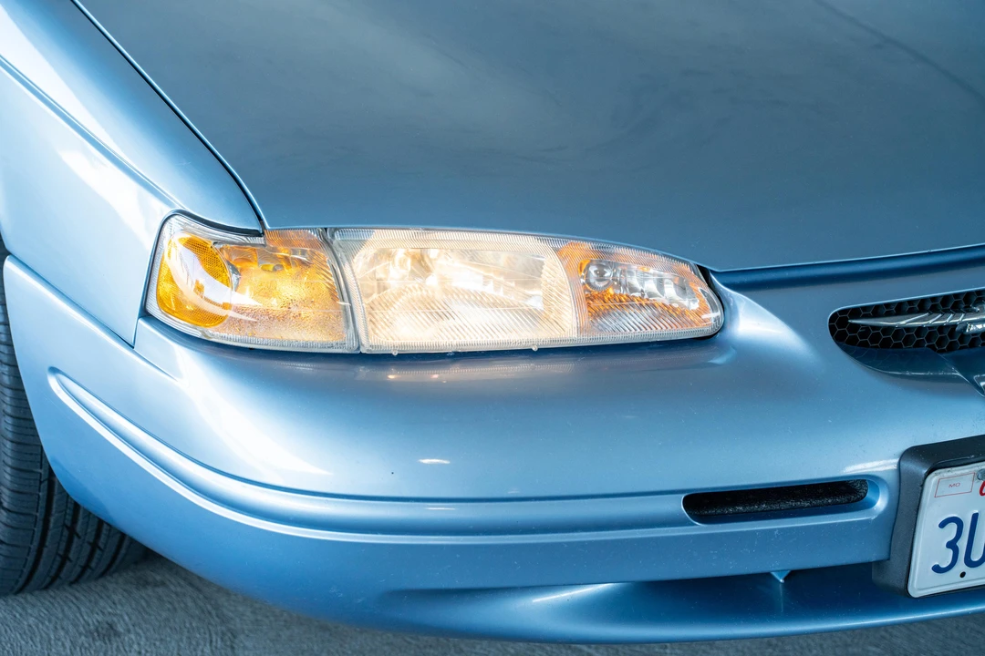 1997 Ford Thunderbird 10th Gen - Image 13 of 31