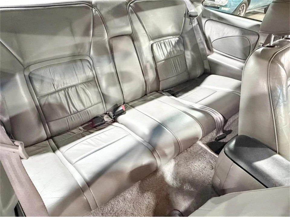 1997 Ford Thunderbird 10th Gen - Image 26 of 31