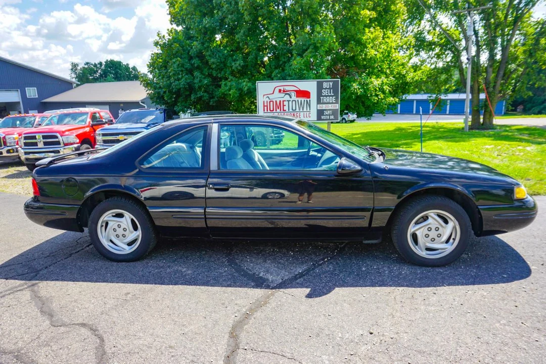 1997 Ford Thunderbird 10th Gen - Image 2 of 20