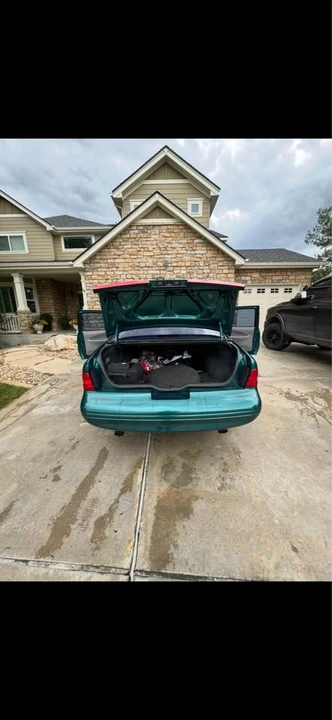 1997 Ford Thunderbird 10th Gen - Image 5 of 10