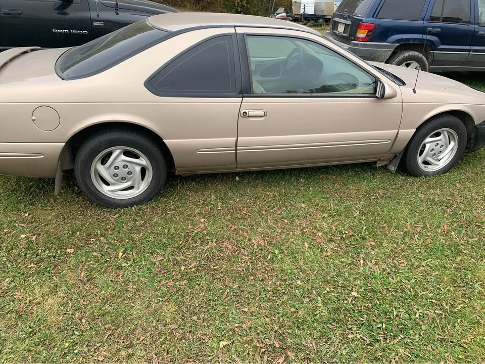 1997 Ford Thunderbird 10th Gen - Image 3 of 9