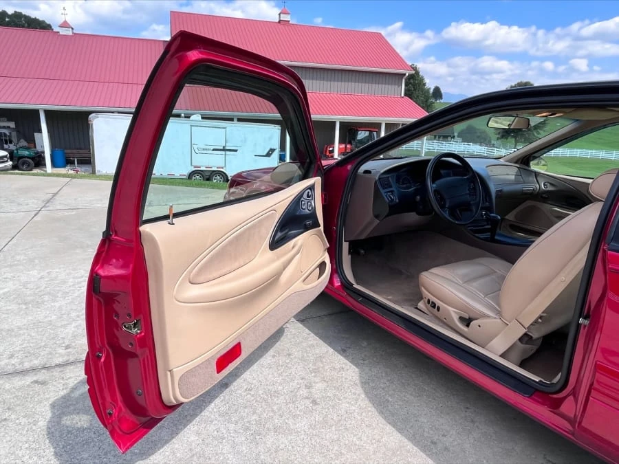 1997 Ford Thunderbird 10th Gen - Image 4 of 5
