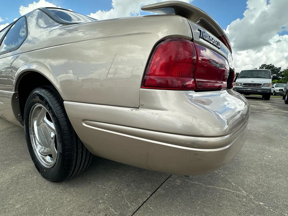 1997 Ford Thunderbird 10th Gen - Image 9 of 31