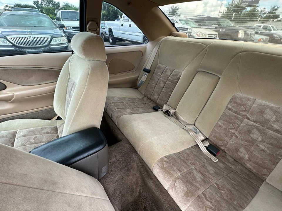 1997 Ford Thunderbird 10th Gen - Image 23 of 31
