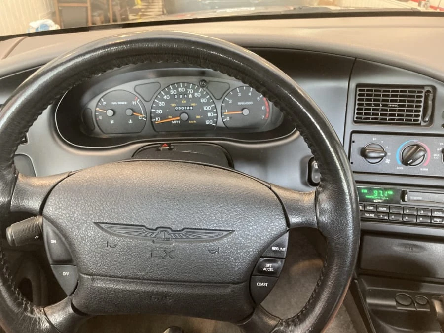 1997 Ford Thunderbird 10th Gen - Image 9 of 13